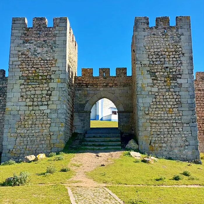 Évora